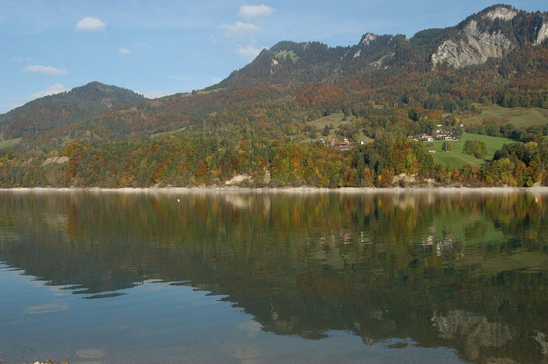 Suisse/Fribourg/Lac-Gruyere/20021013/part1/Dsc_1481g.jpg